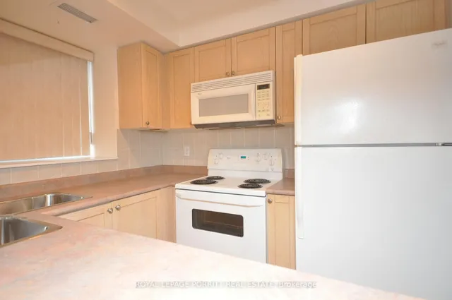 1140 Parkwest Pl #901, Mississauga 3