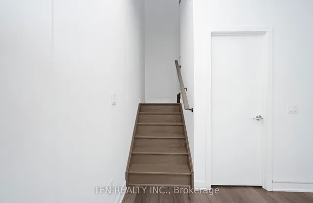 3020 Trailside Dr #127, Oakville 5