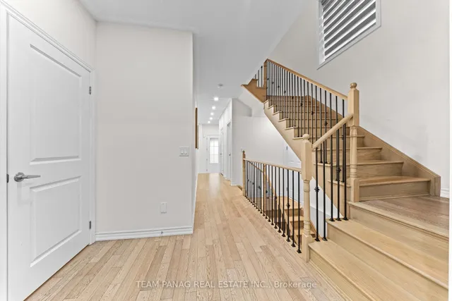 43 Rainbrook Clse, Brampton