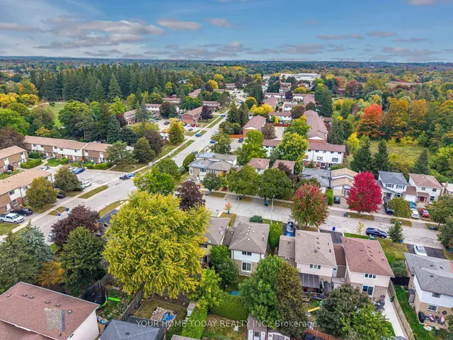 7 Greenore Cres, Halton Hills 1