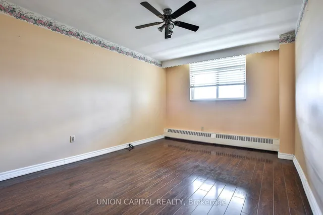 5 Frith Rd #711, Toronto 2