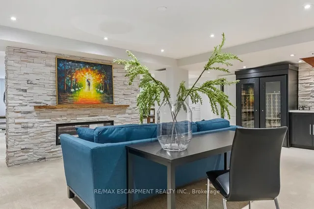 519 Hancock Way, Mississauga 4