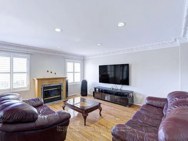61 Woodvalley Dr, Brampton 3