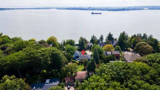 293 North Shore Blvd, Burlington 4