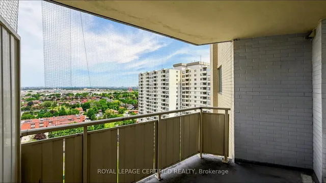 330 Dixon Rd #1903, Toronto 4