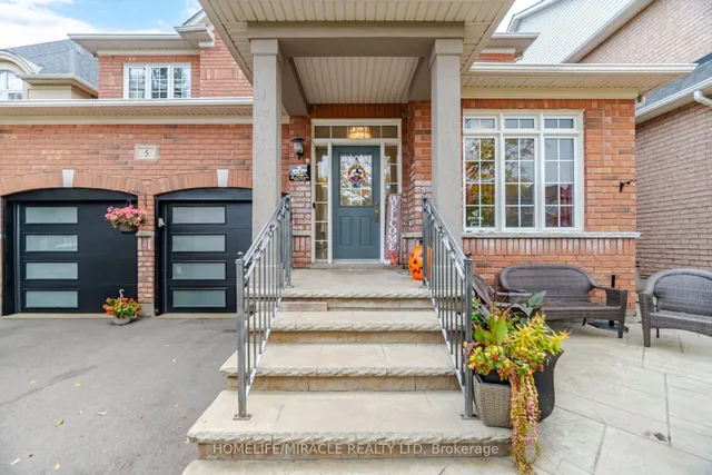5 Billancourt Cres, Brampton 3