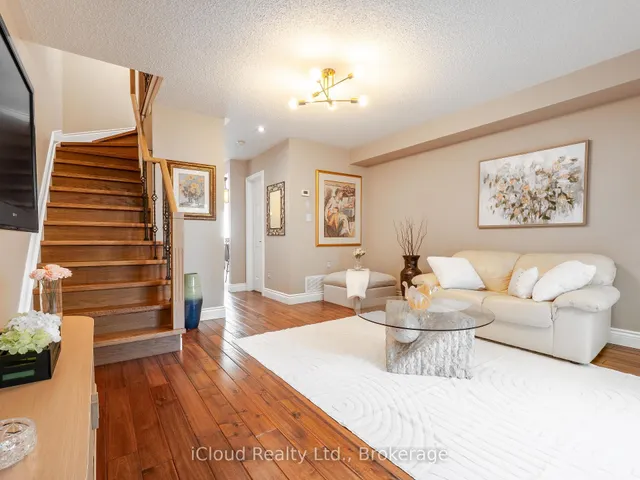 51 Spadina Rd, Brampton 2