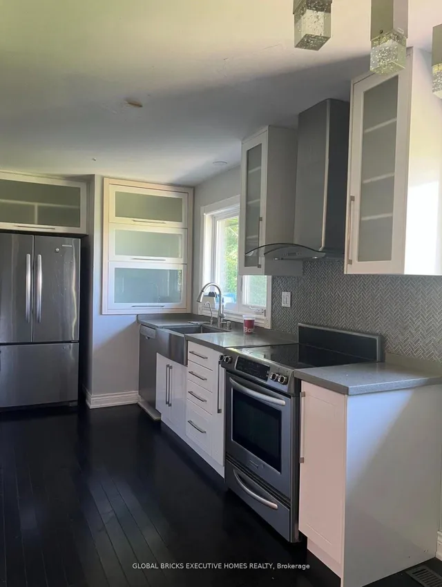 384 Ashbury Rd, Oakville 2