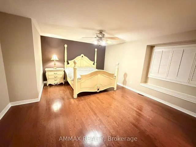 1306 Waubanoka Way, Oakville 4