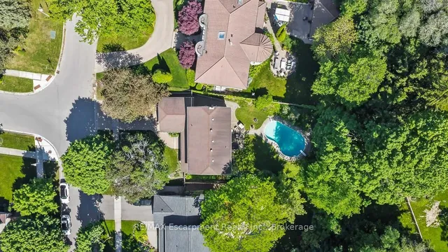 255 Spring Garden Rd, Oakville 4