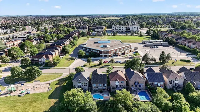 27 Summer Valley Dr, Brampton 3