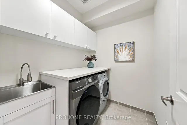 1831 Pagehurst Ave, Mississauga 3