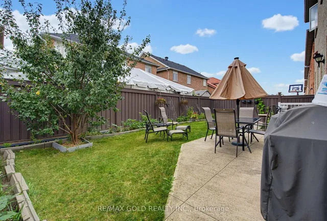 34 Lexington Rd, Brampton 5
