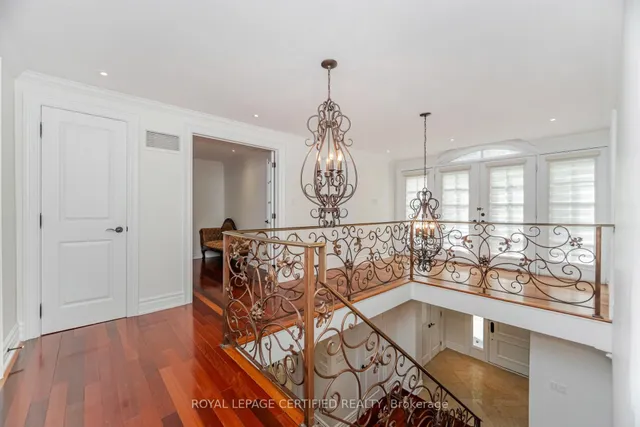 2197 Courrier Lane, Mississauga 3
