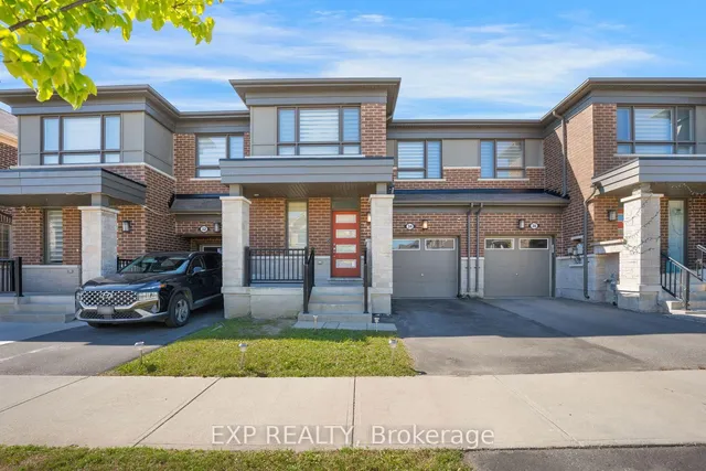 34 Circus Cres, Brampton 2