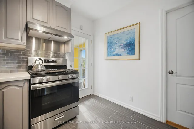 53 Bowie Ave, Toronto 4