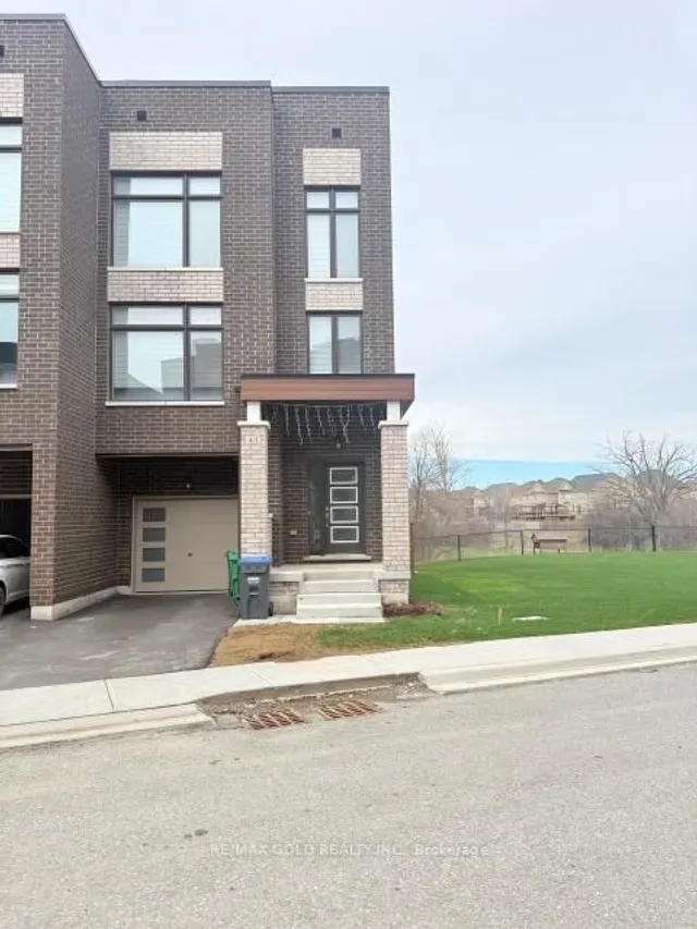 43 Queenpost Dr, Brampton 4