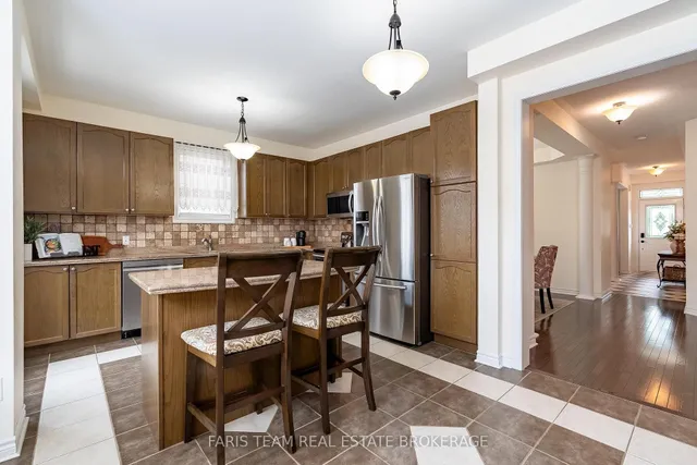 57 Spotted Owl Cres, Brampton 5