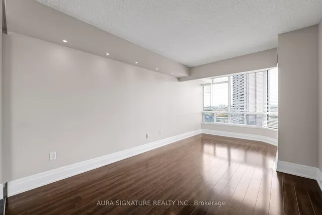 3 Hickory Tree Rd #1010, Toronto 2