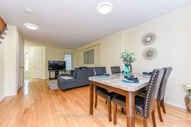 49 Seaside Circ, Brampton 4