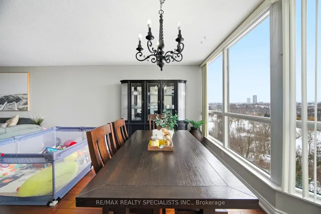 1 Rowntree Rd #611, Toronto 5