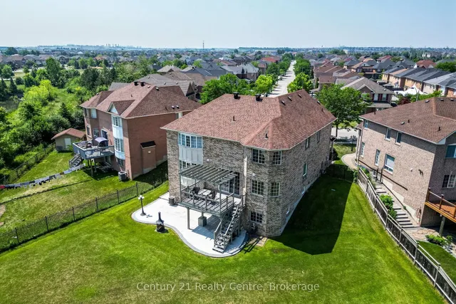 26 Catchfly Cres, Brampton 2