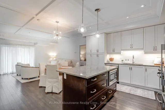 128 Garden Dr #102, Oakville 4