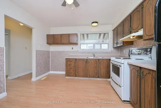 38 Algonquin Blvd, Brampton 5