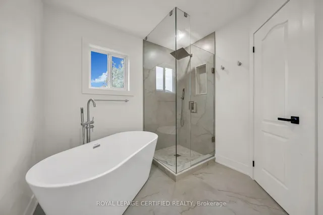 3864 Coachman Circ, Mississauga 2