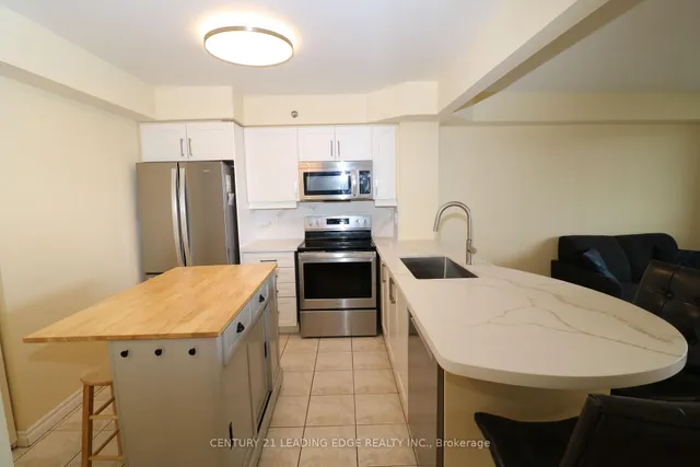 4640 Kimbermount Ave #305, Mississauga 2