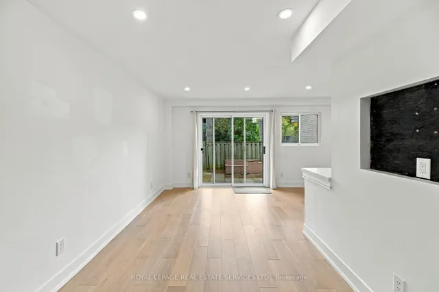 400 Mississauga Valley Blvd #53, Mississauga 2