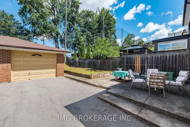 53 Foxrun Ave, Toronto 3