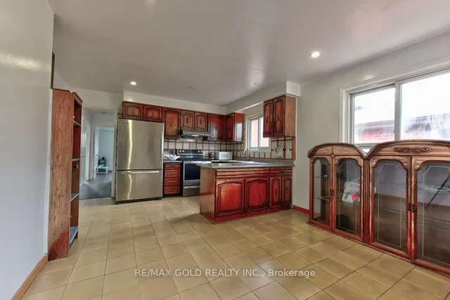 22 Kittiwake Ave, Toronto 5