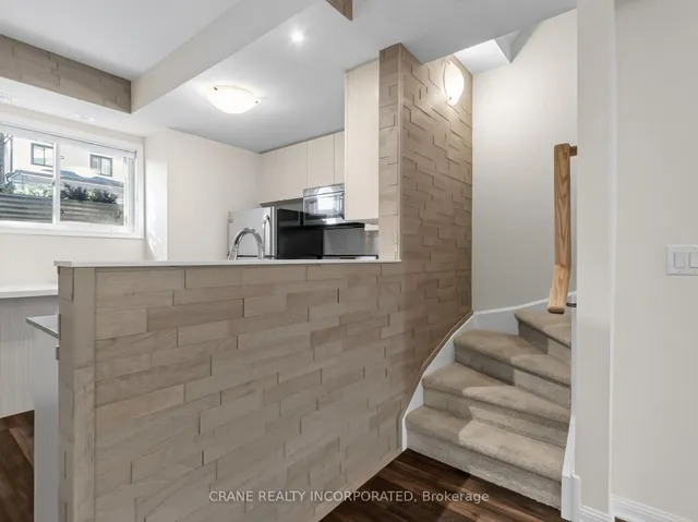400 Hopewell Ave #108, Toronto 3