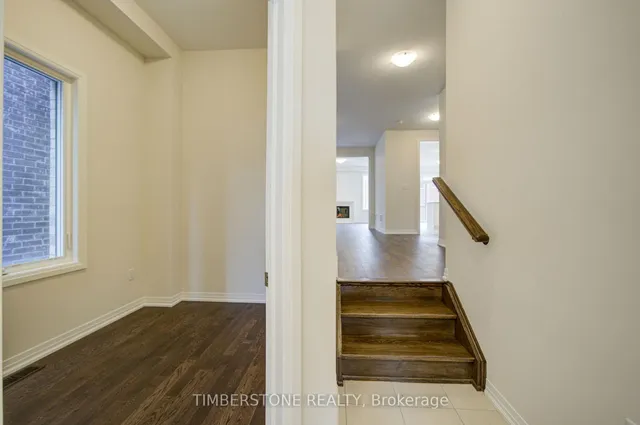 24 Aveena Rd, Brampton 3