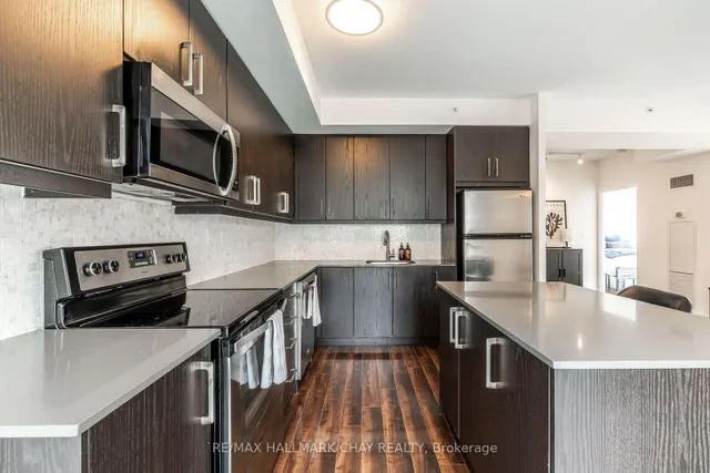 5101 Dundas St #204, Toronto 2