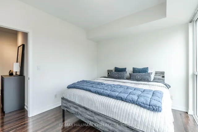 5101 Dundas St #204, Toronto 4