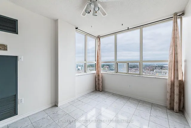 30 Malta Ave #1809, Brampton 5