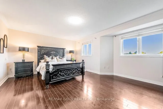 1361 Daniel Creek Rd, Mississauga 3