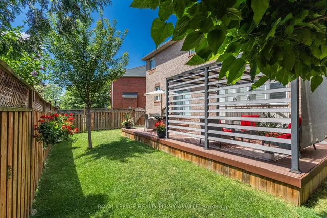2254 Dunforest Cres, Oakville 3