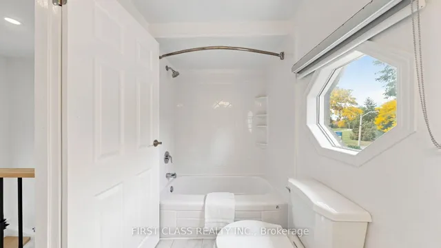 34 Mayberry Crt, Brampton 2