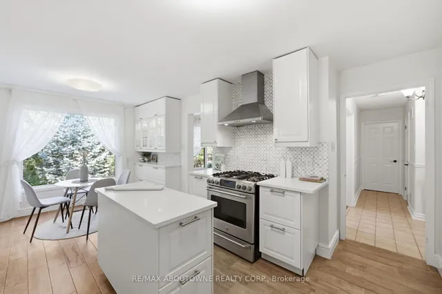 572 Harmony Ave, Burlington 3
