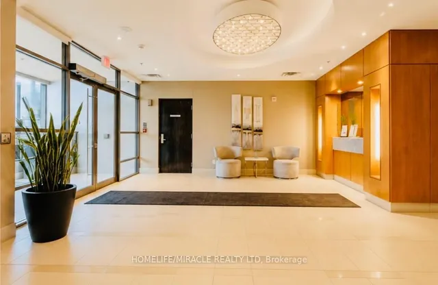840 Queens Plate Dr #1512, Toronto 3