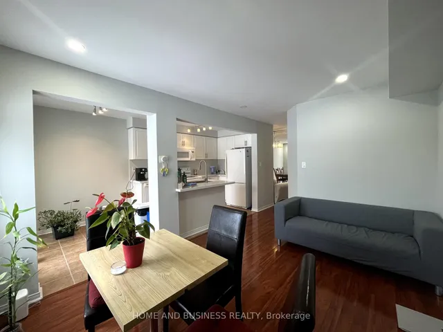 1588 South Parade Crt #23, Mississauga 5