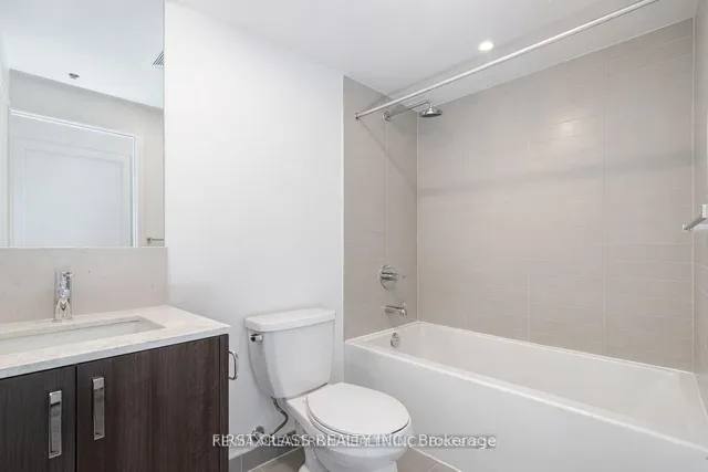 1787 St Clair Ave #425, Toronto 3