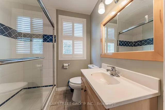 1111 Kent Ave, Oakville 2