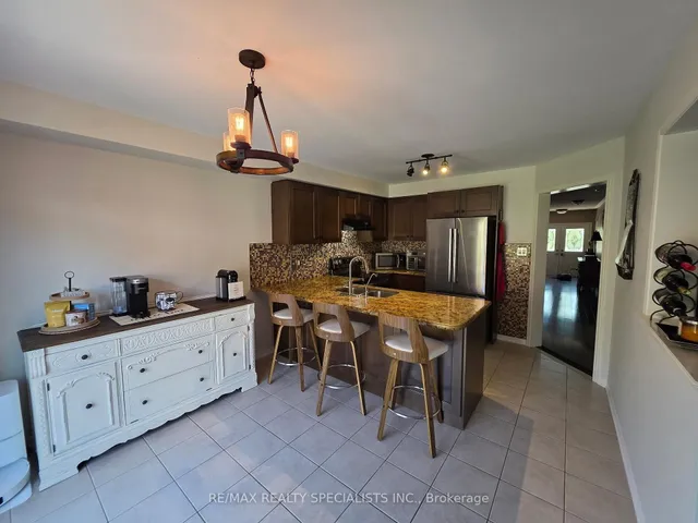 482 Grant Way, Milton 4