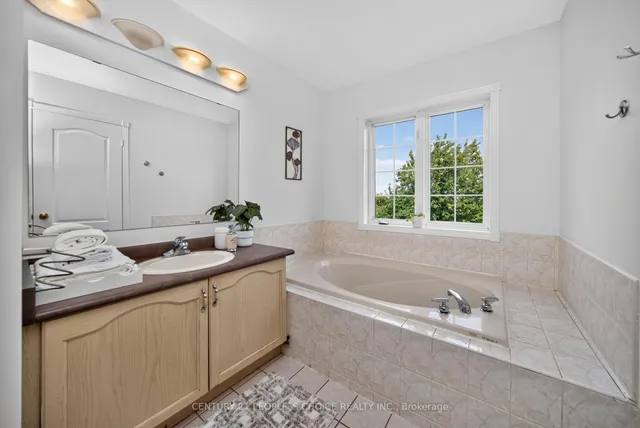 44 Monaco Crt, Brampton 5