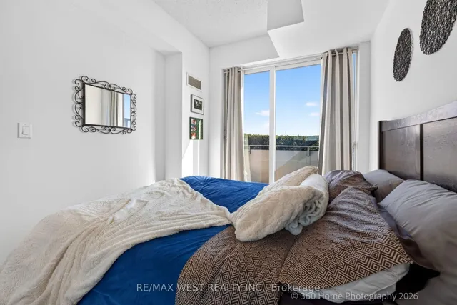15 James Findlay Way #631, Toronto 2