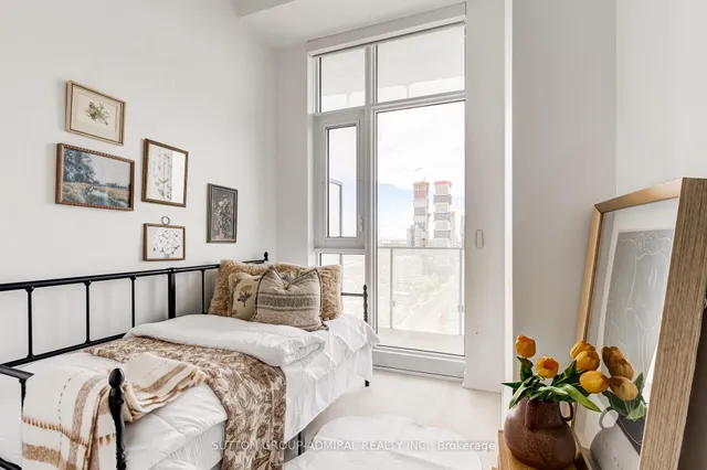 3900 Confederation Pkwy #2401, Mississauga 5